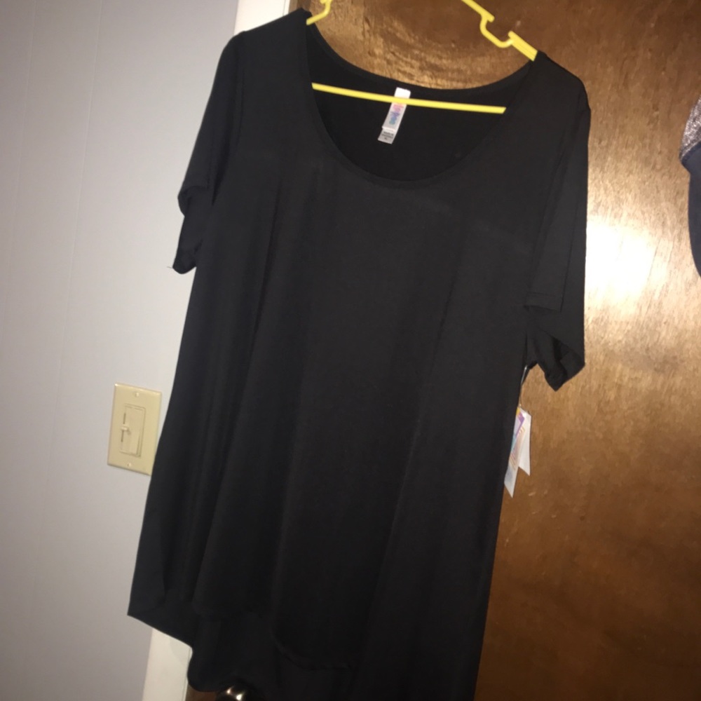 Lularoe Classic Tee
